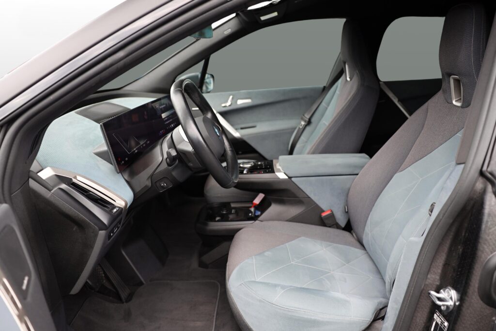 BMW iX xDrive40
