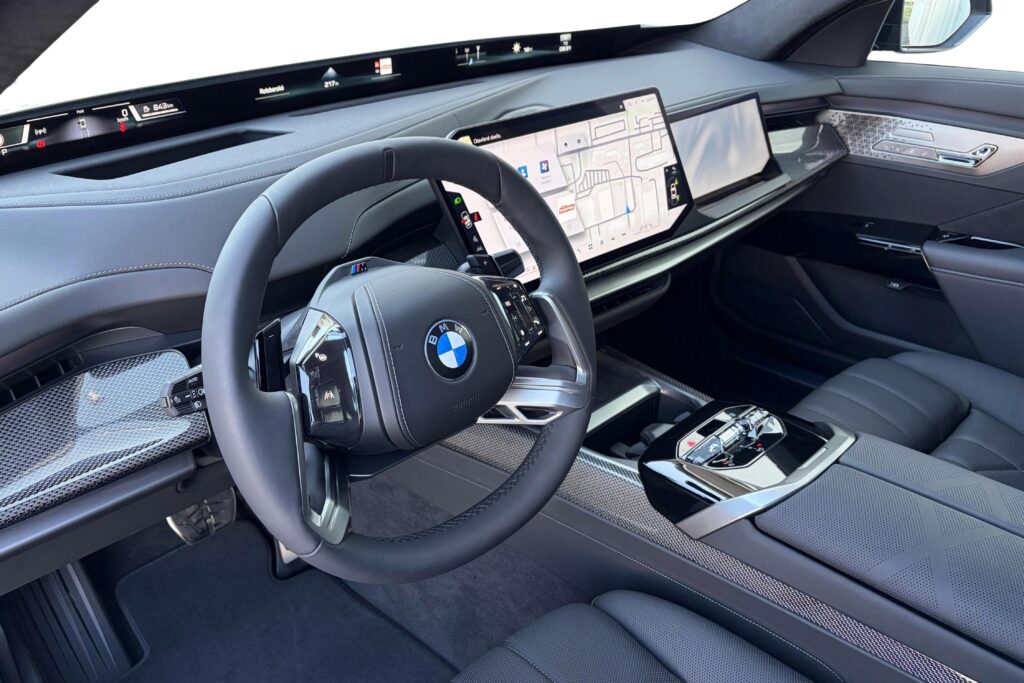 BMW 740 xDrive Sedan