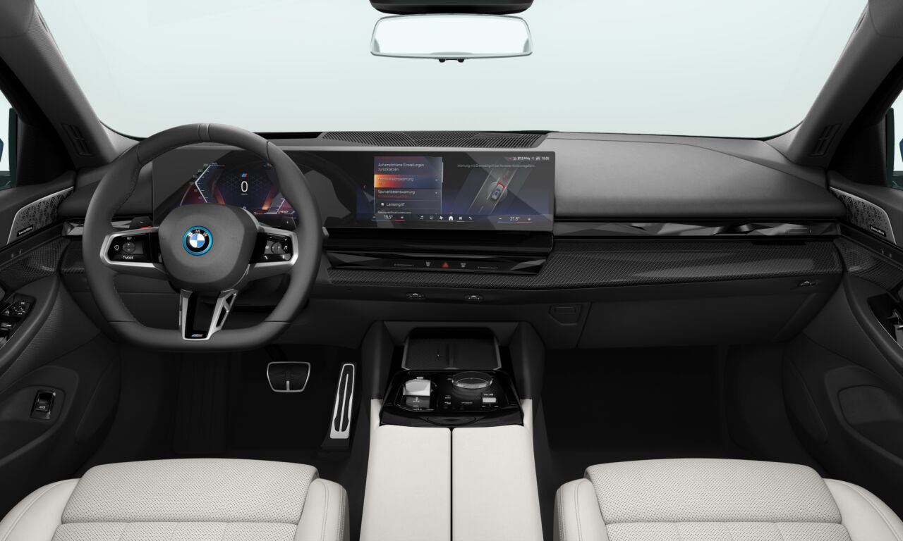 BMW 550e xDrive Touring