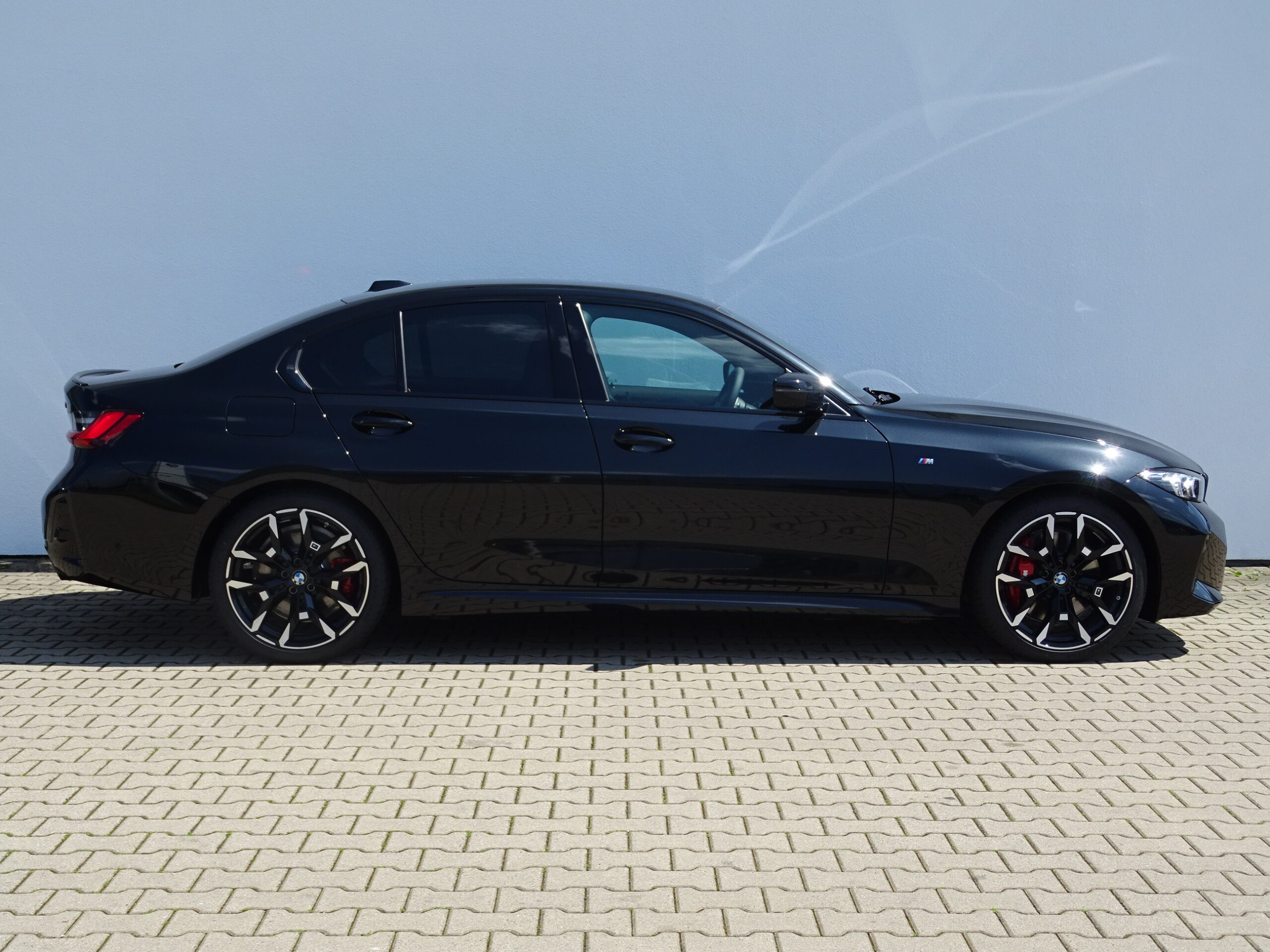 BMW 330d xDrive Sedan