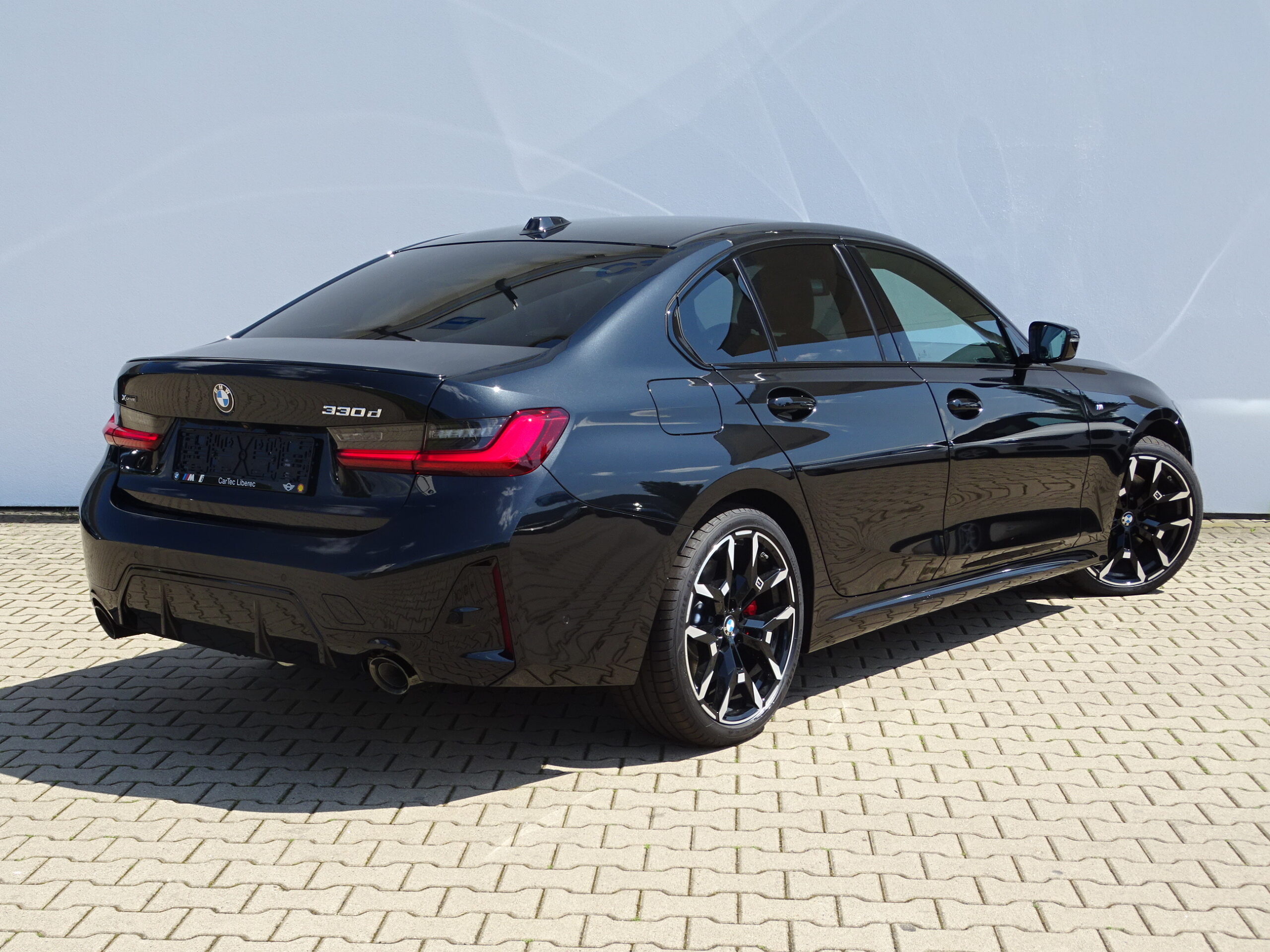 BMW 330d xDrive Sedan