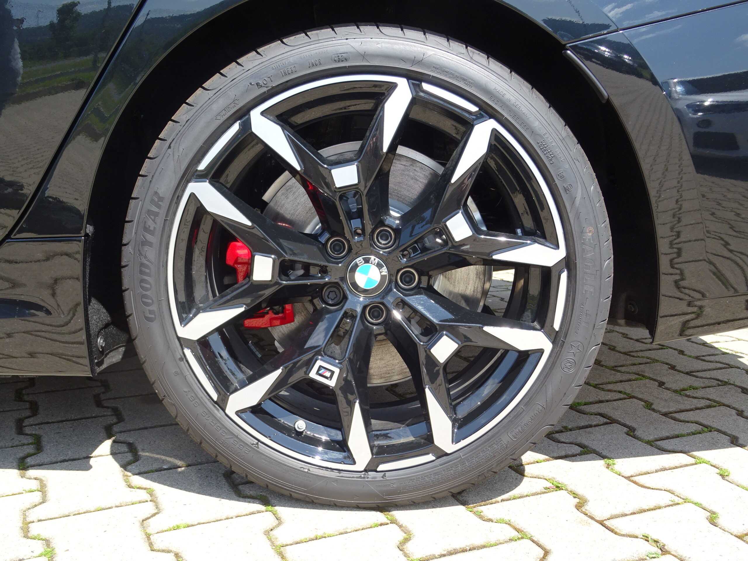 BMW 330d xDrive Sedan