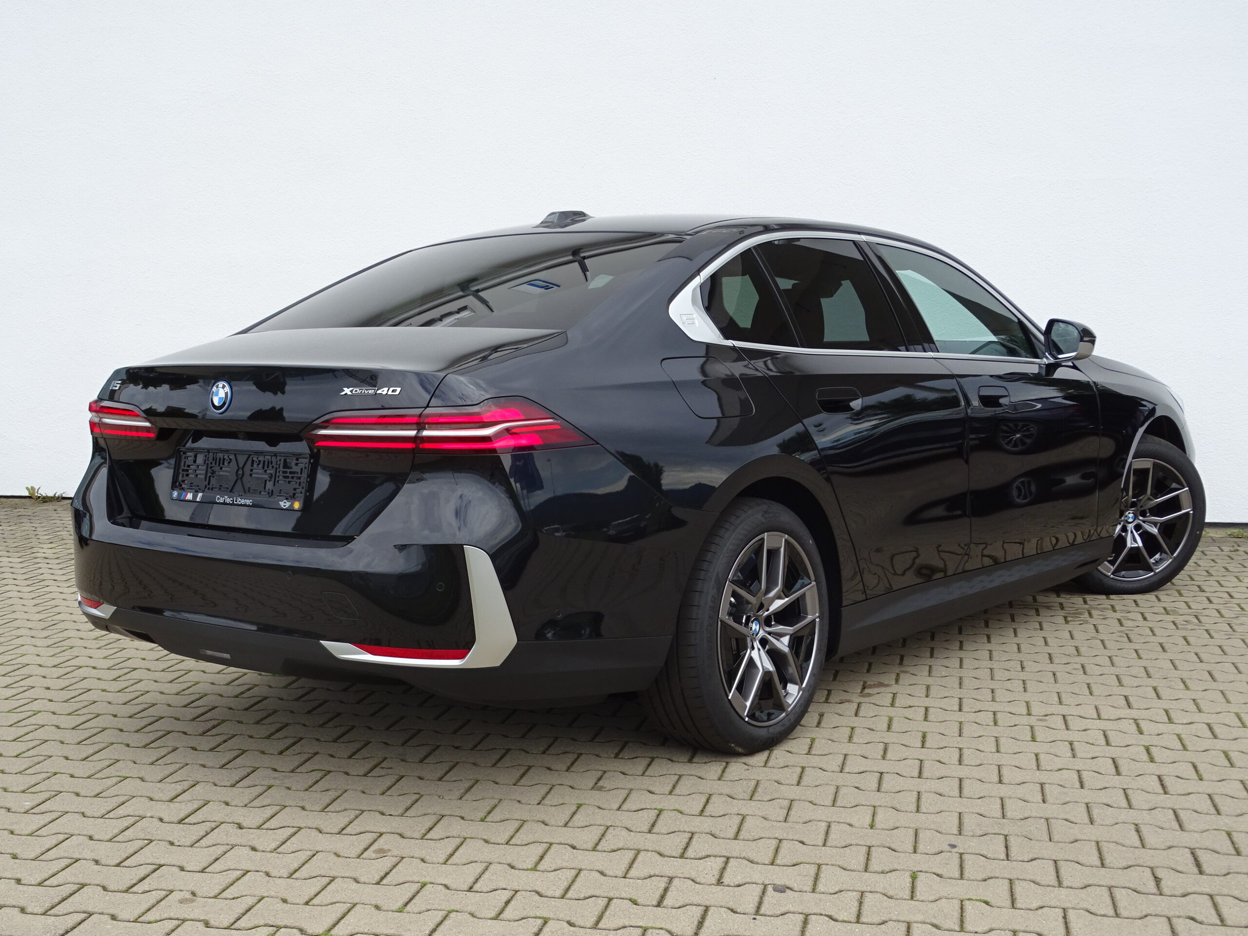 BMW i5 xDrive 40
