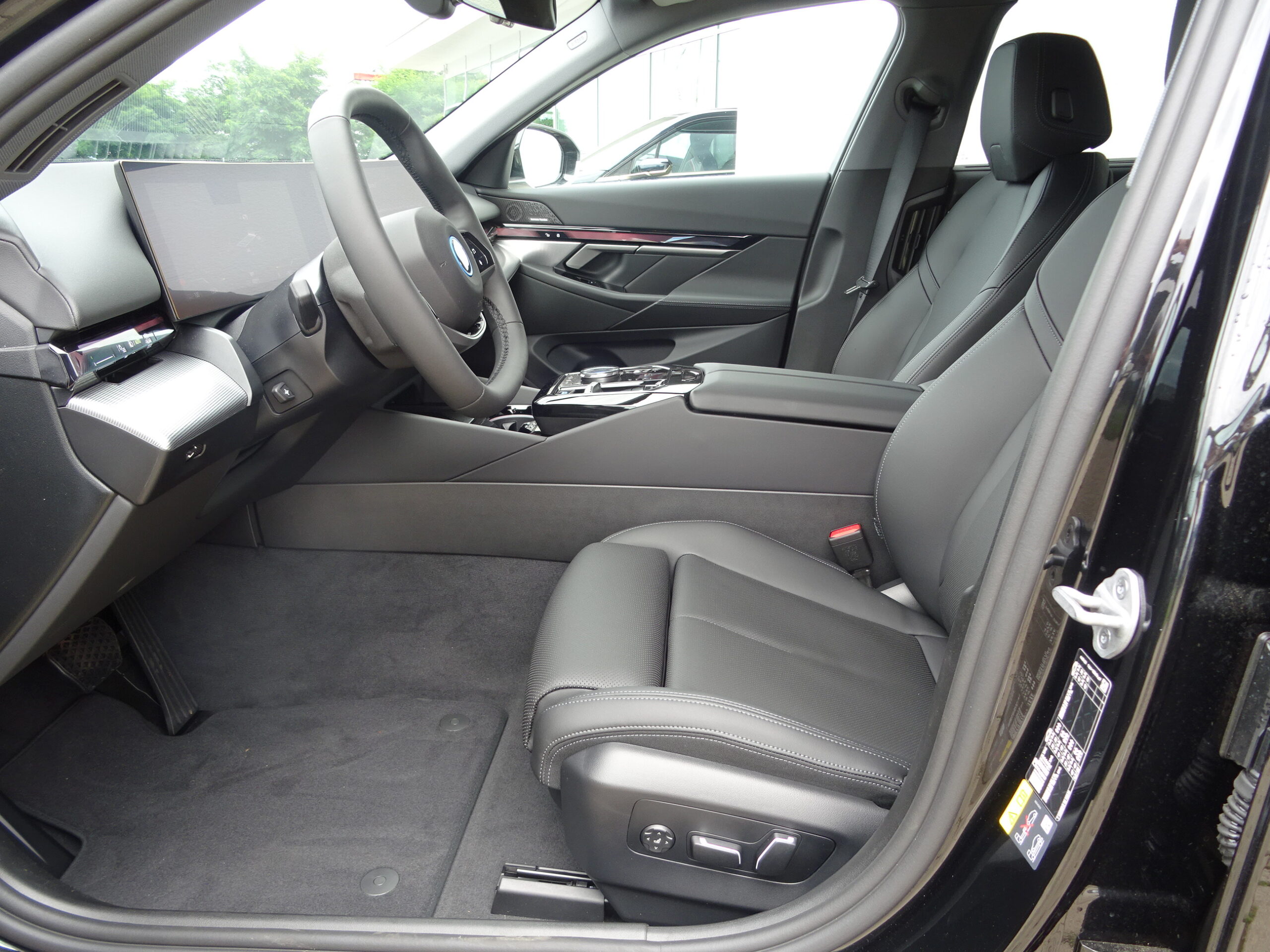 BMW i5 xDrive 40