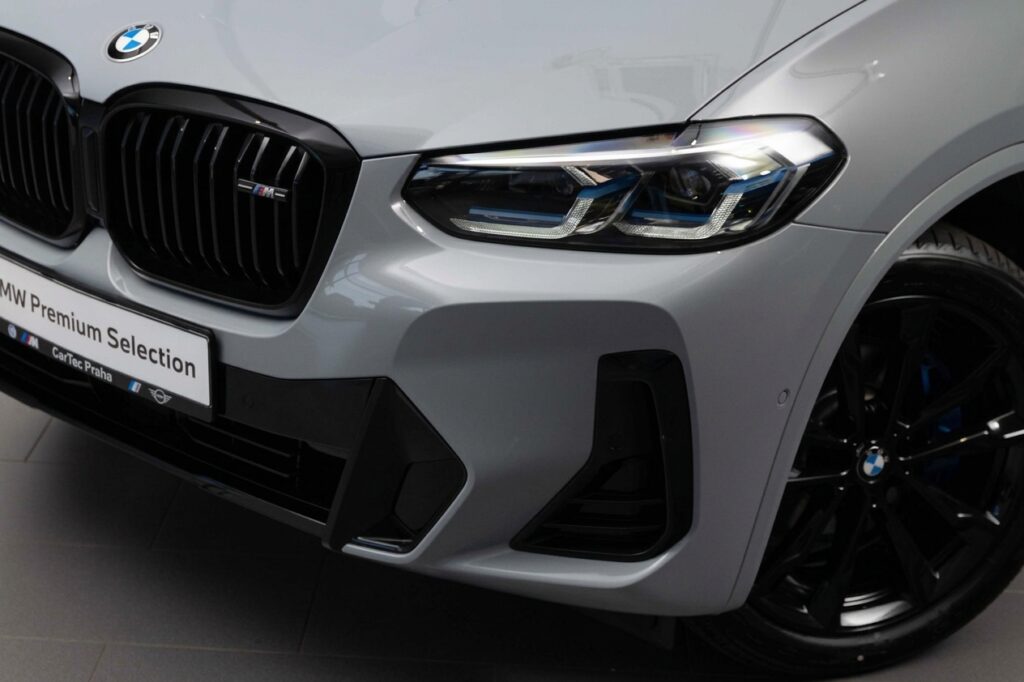 BMW X4 M40i