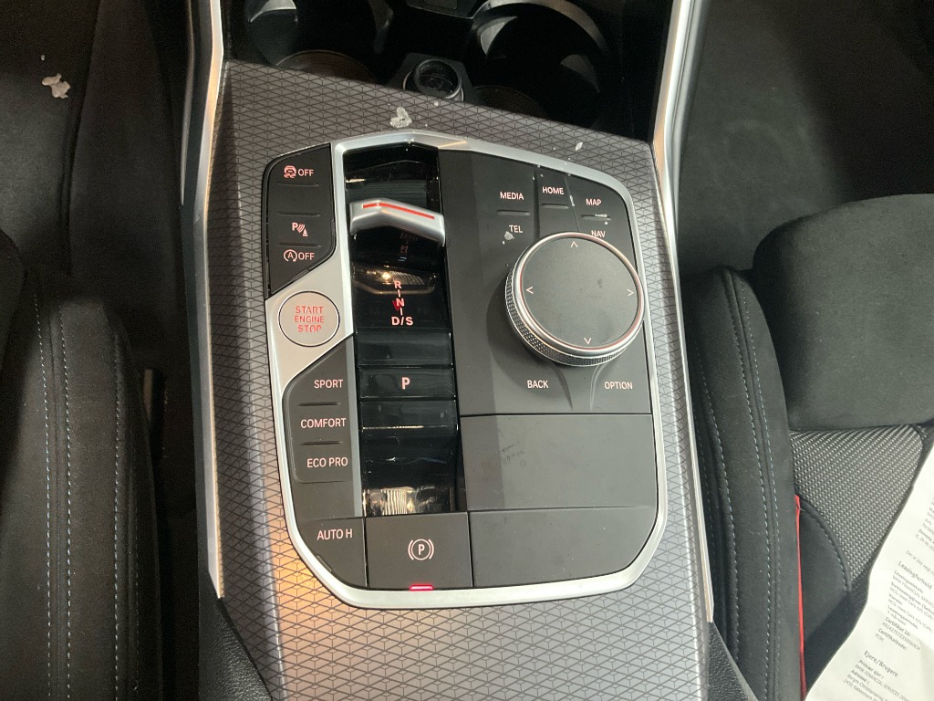 BMW 330i xDrive Touring