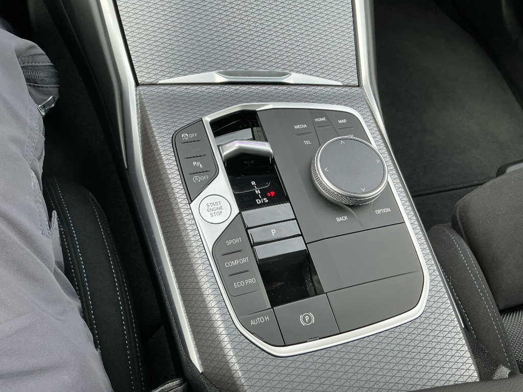 BMW 330i xDrive Touring