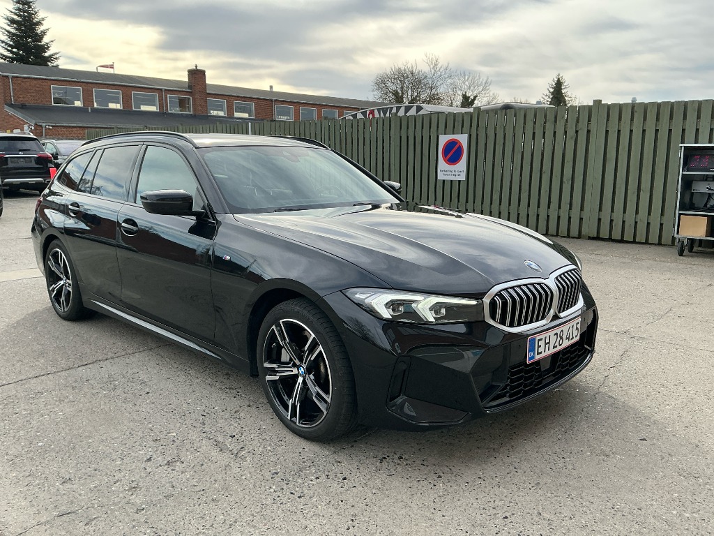 BMW 330i xDrive Touring
