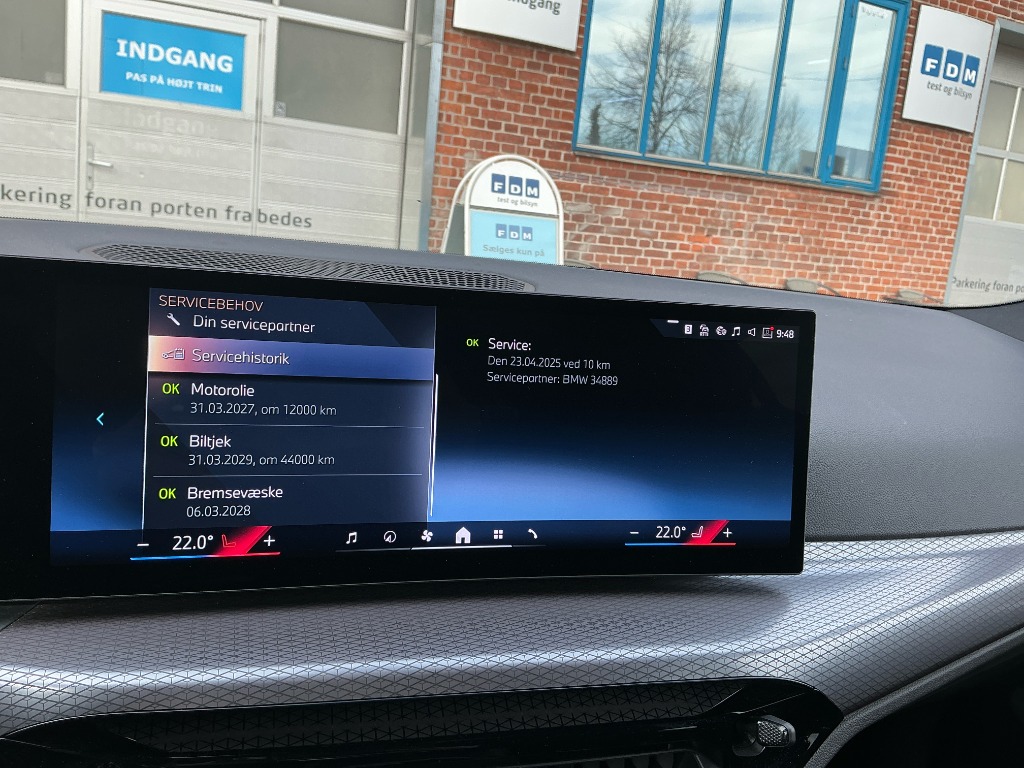 BMW 330i xDrive Touring