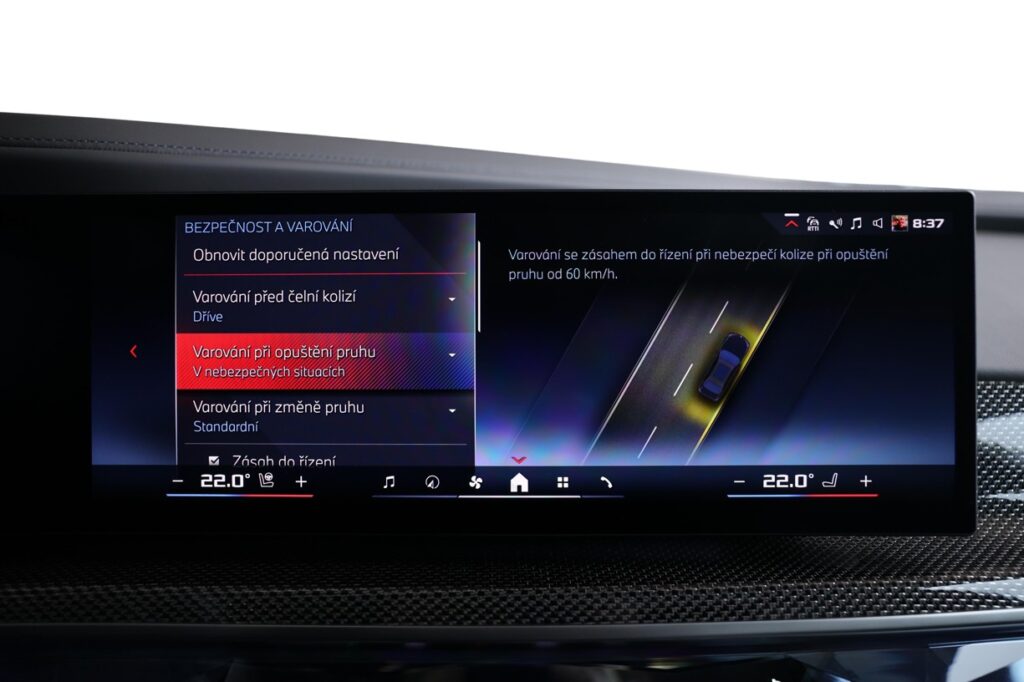 BMW i7 m70