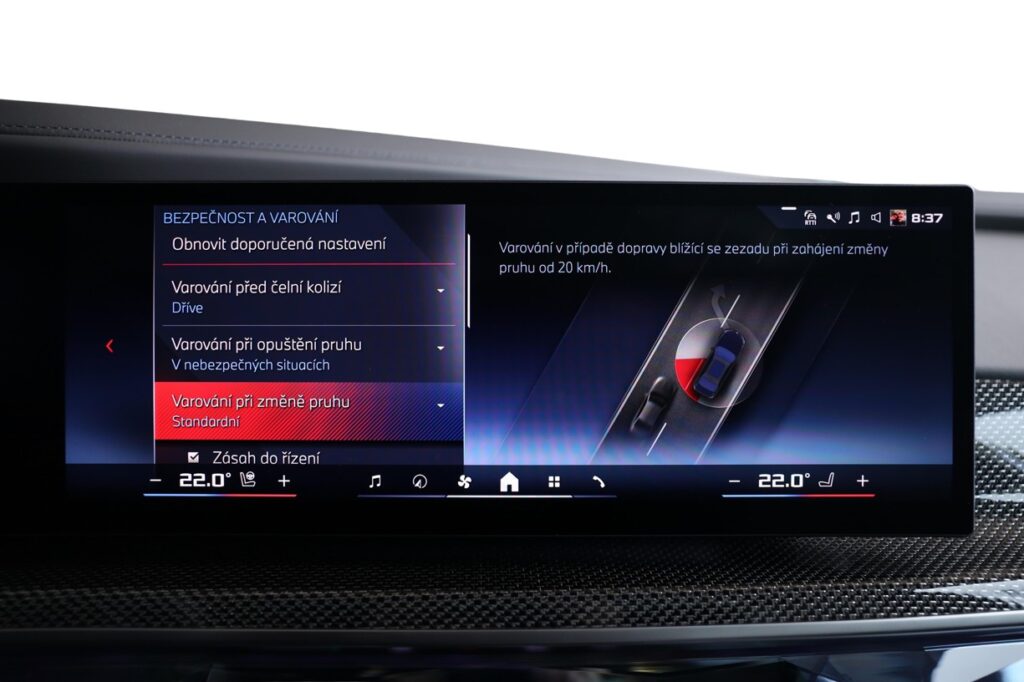 BMW i7 m70