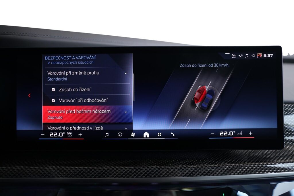 BMW i7 m70