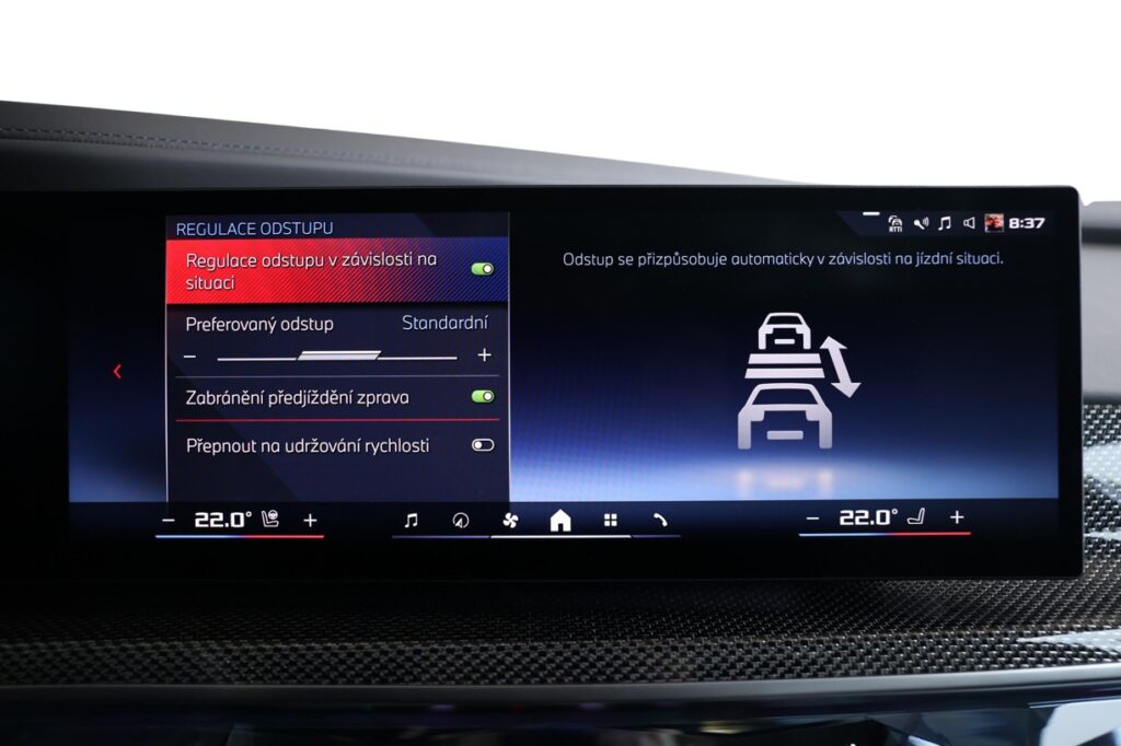 BMW i7 m70