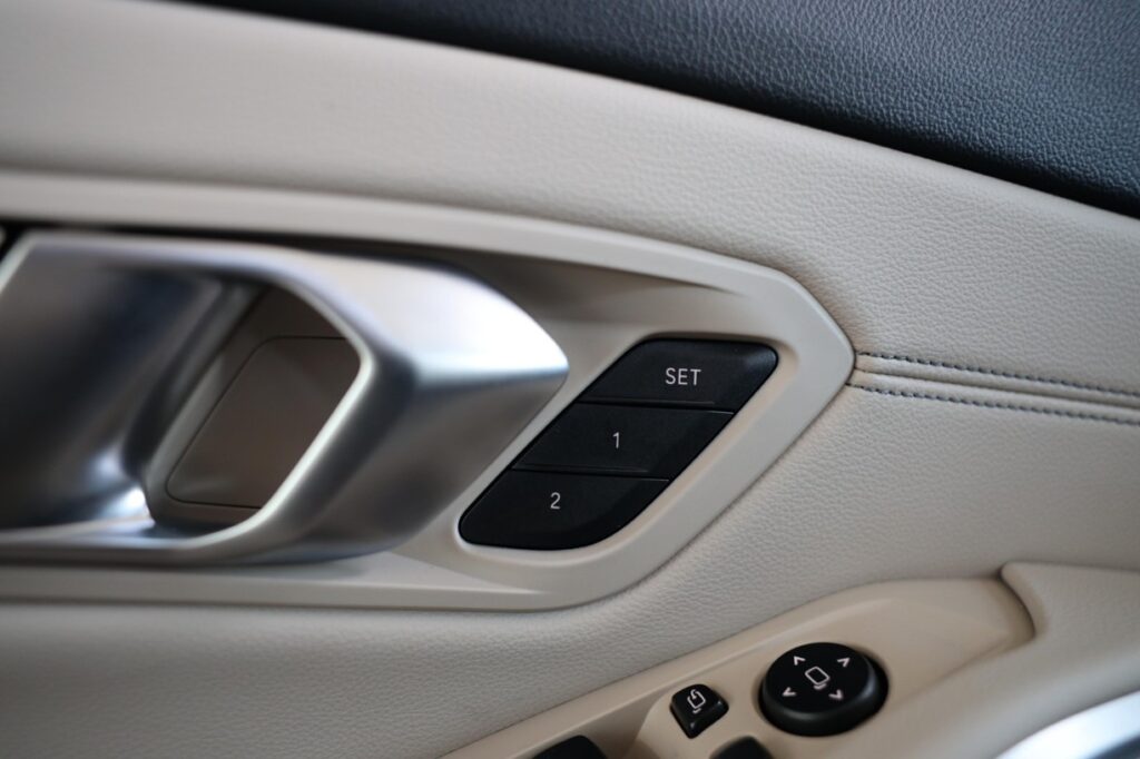 BMW 330d xDrive Touring