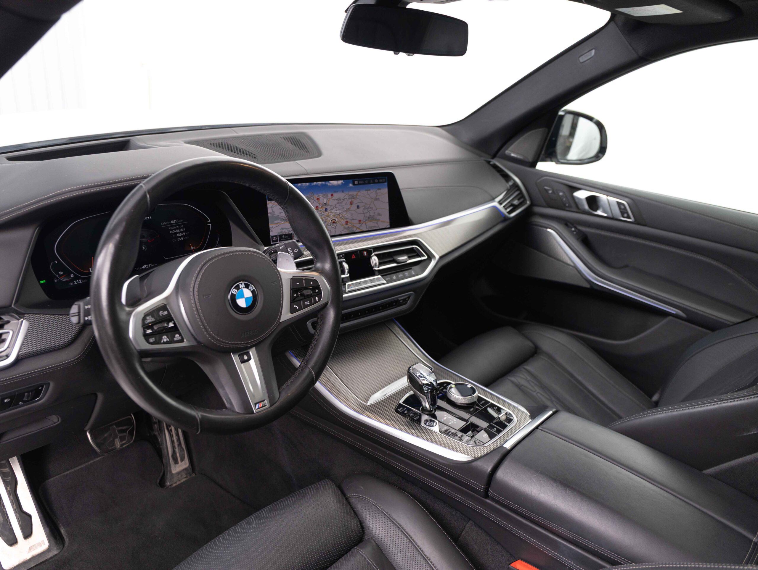 BMW X5 M50i