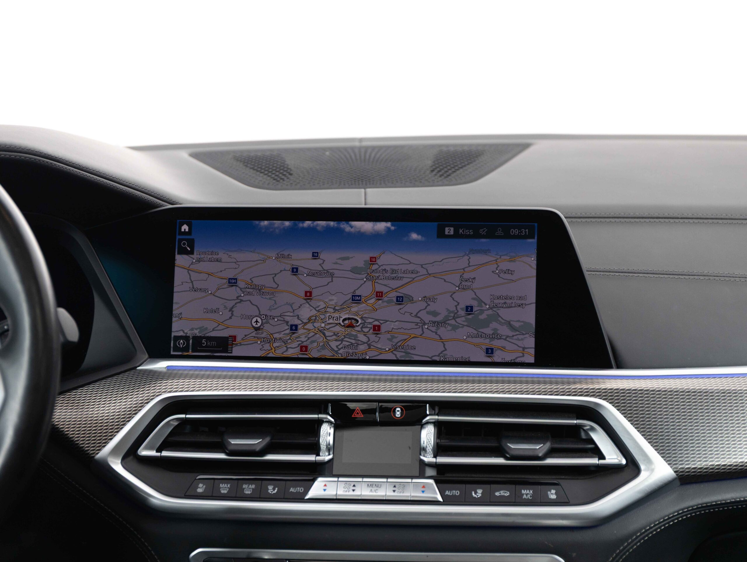 BMW X5 M50i