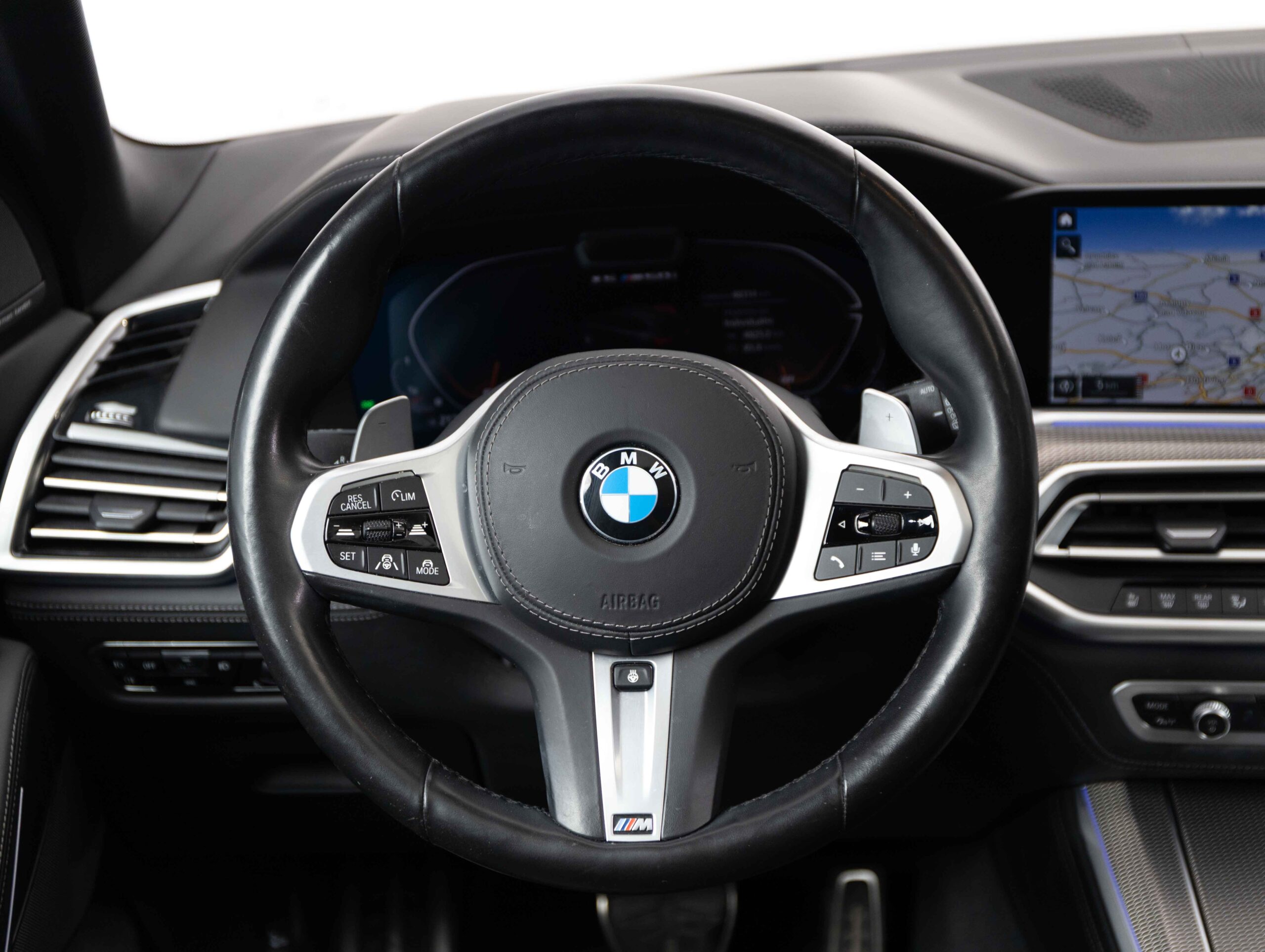 BMW X5 M50i