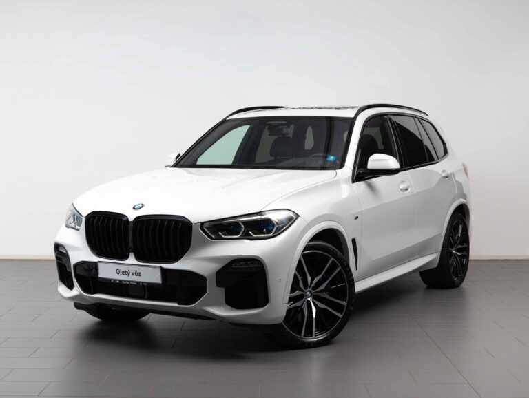 BMW X5 M50i