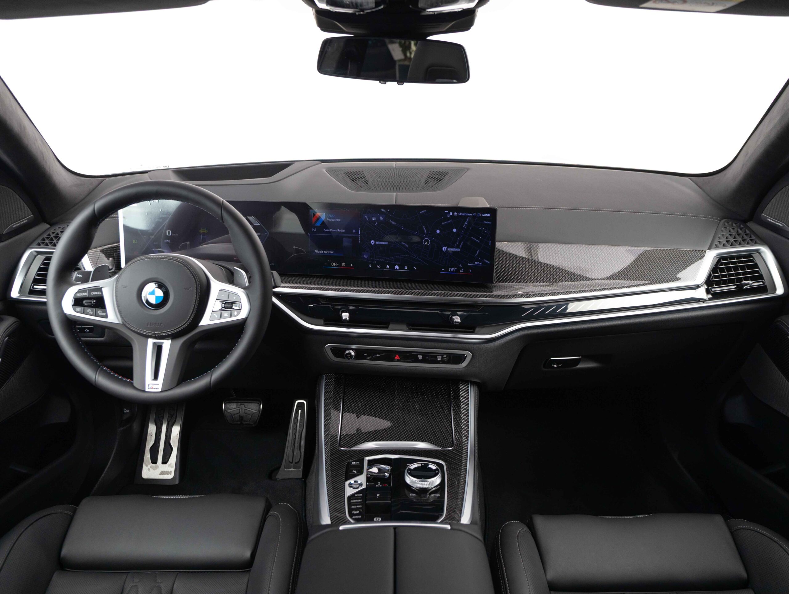 BMW X5 M60i