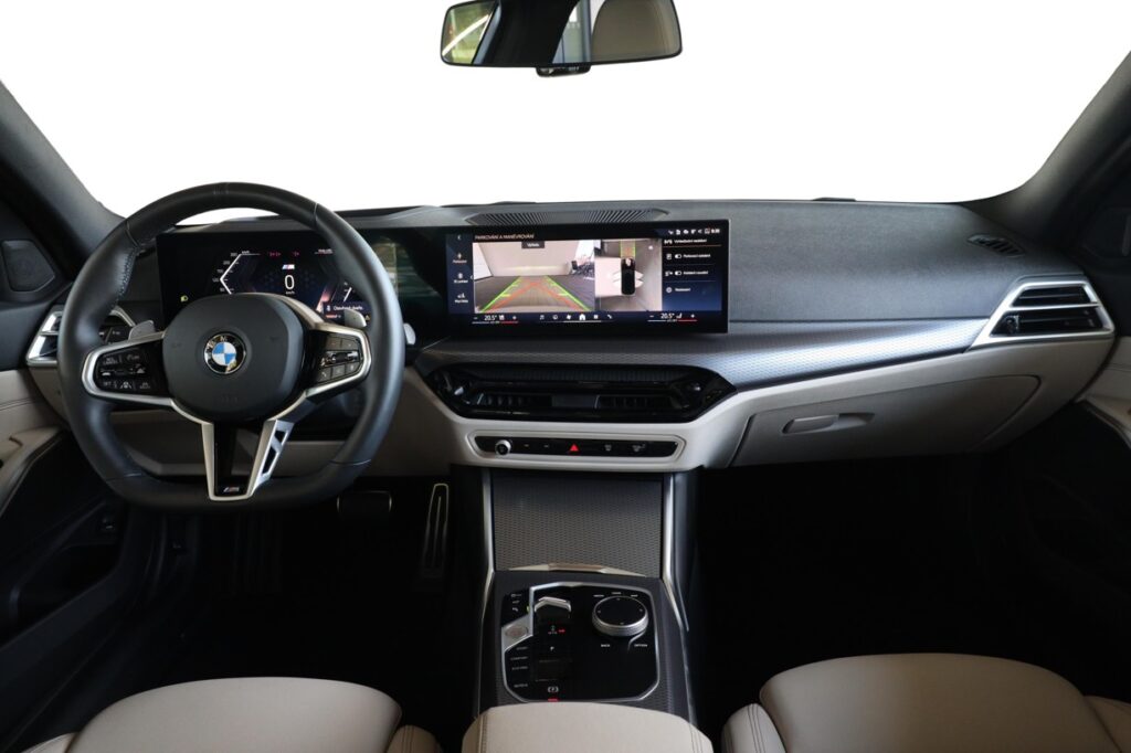 BMW 330d xDrive Touring