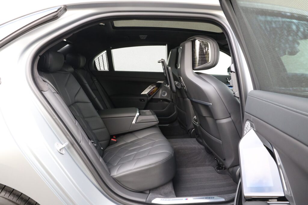BMW 740d xDrive Sedan