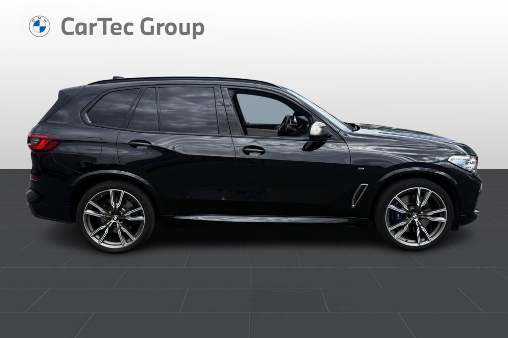 BMW X5 M50d