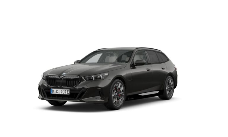 BMW 550e xDrive Touring