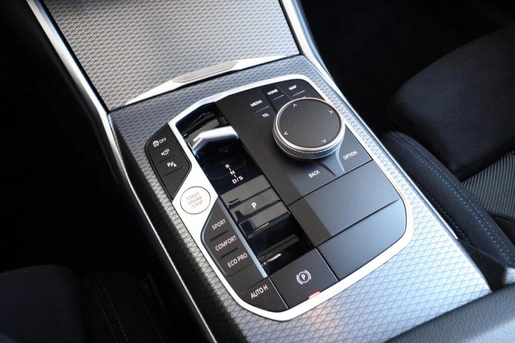 BMW 330d xDrive Touring