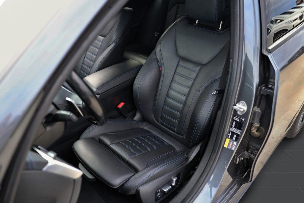 BMW 330e xDrive Touring