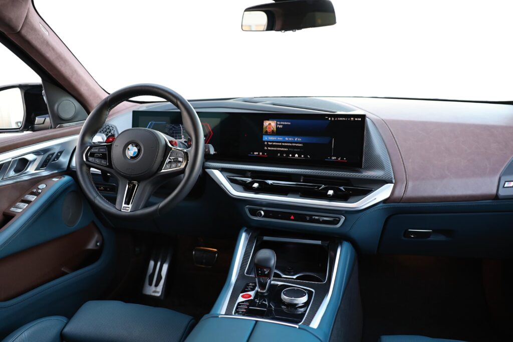 BMW XM