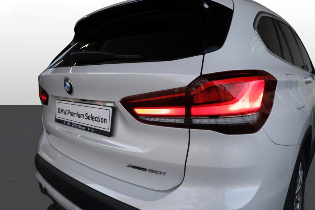 BMW X1 xDrive20i