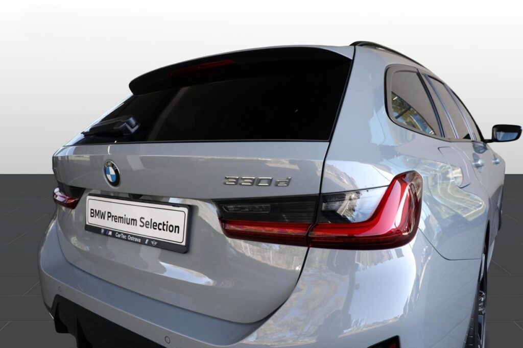 BMW 330d xDrive Touring