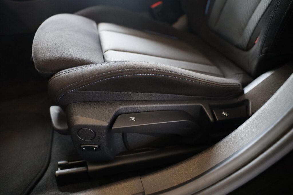 BMW 330i xDrive Touring