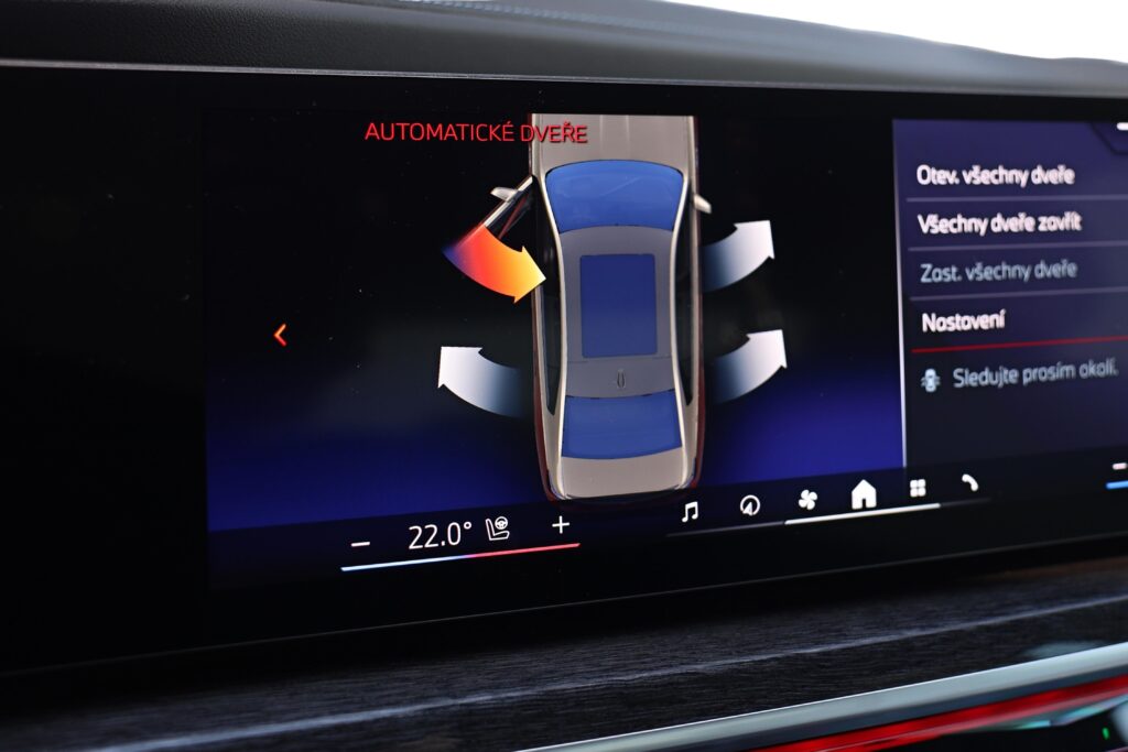 BMW 750e xDrive
