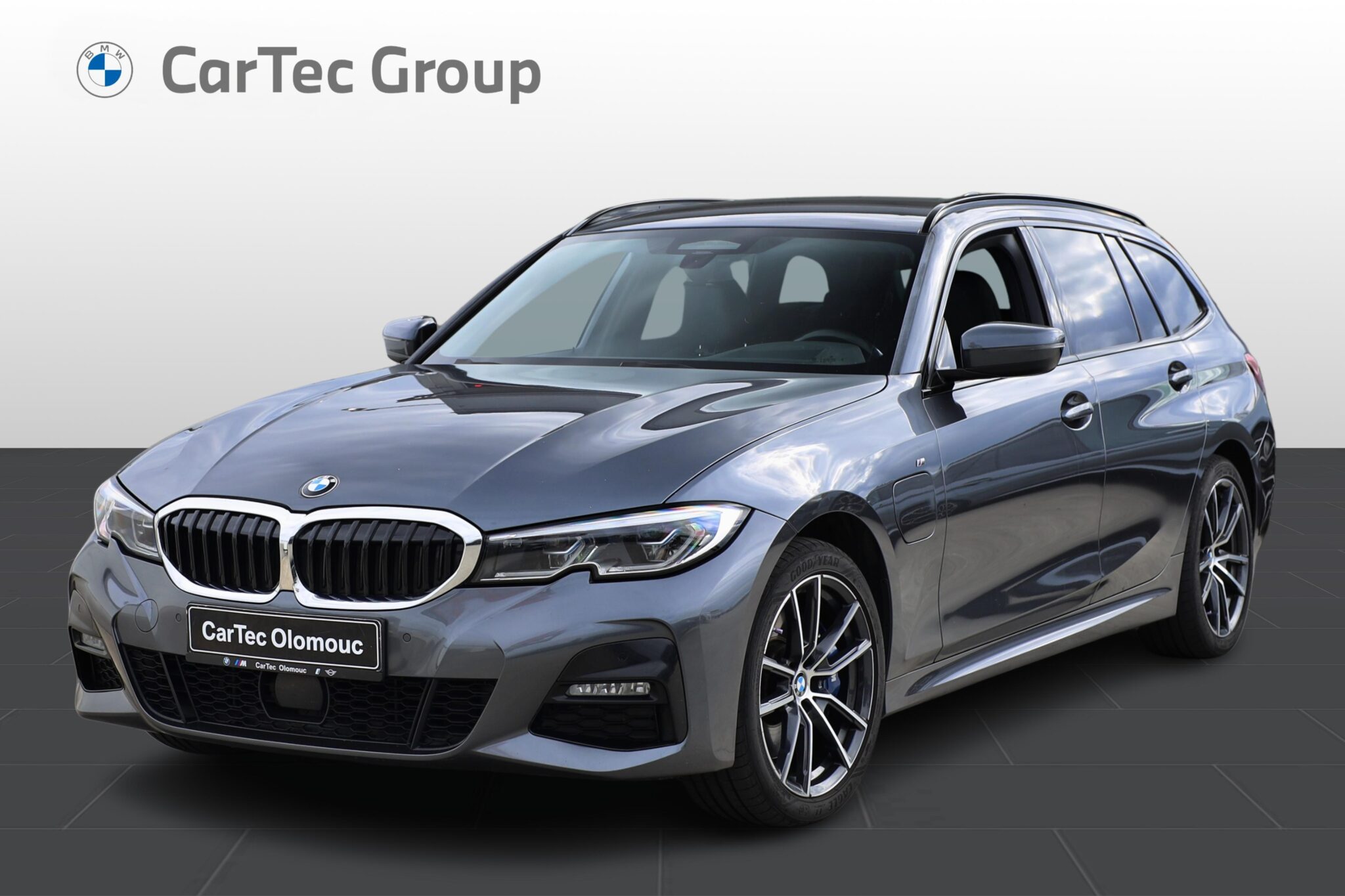 BMW 330e xDrive Touring