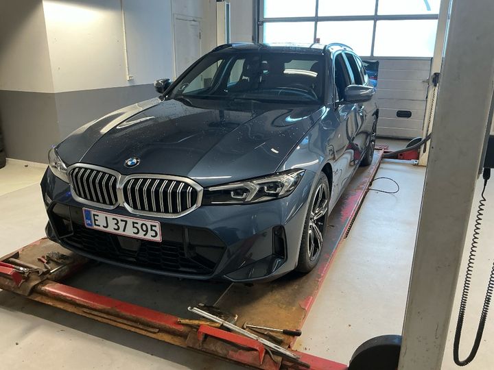 BMW 330i xDrive Touring