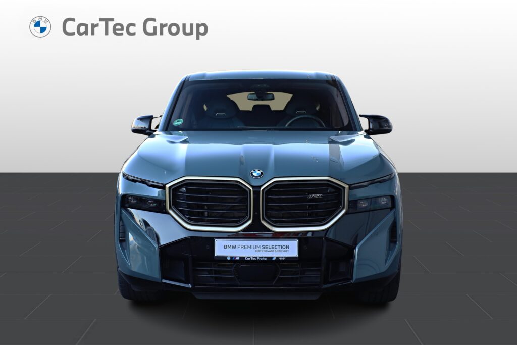 BMW XM