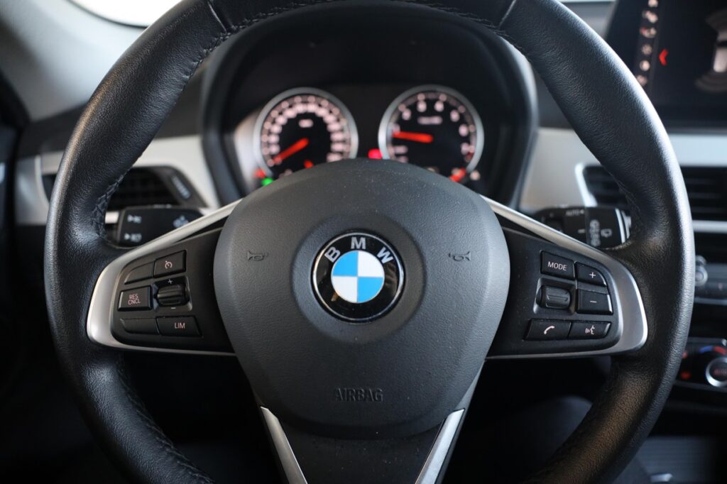 BMW X1 xDrive20i