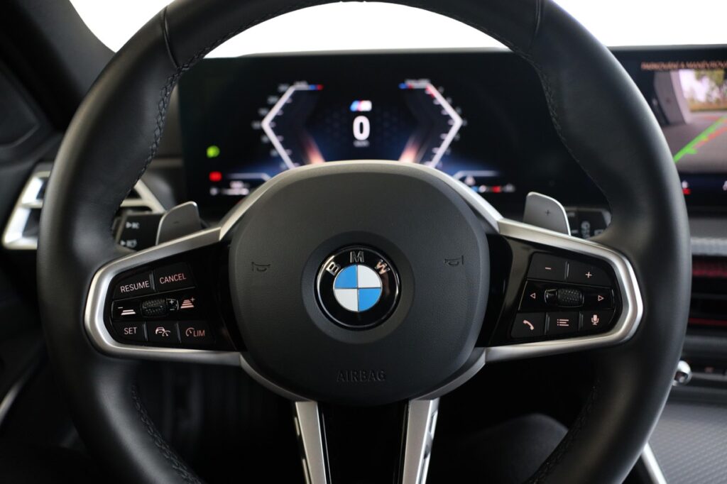 BMW 330i xDrive Touring