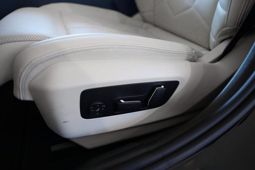 BMW i5 xDrive 40