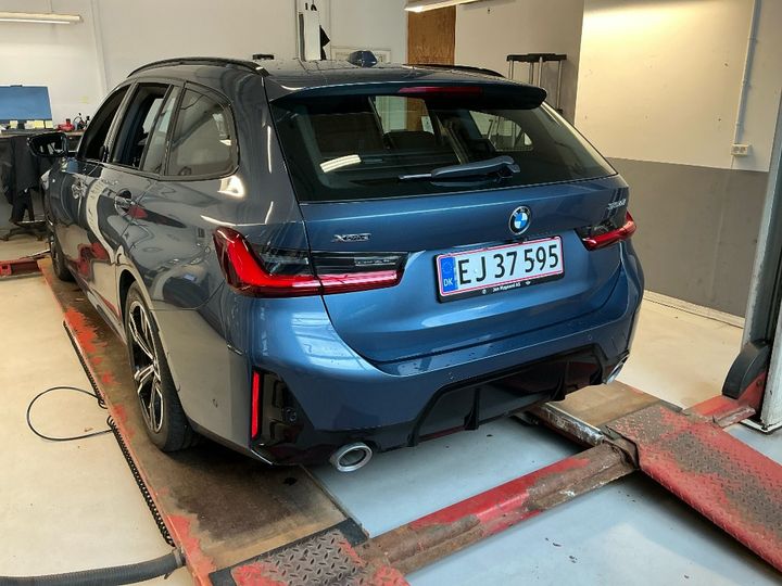 BMW 330i xDrive Touring