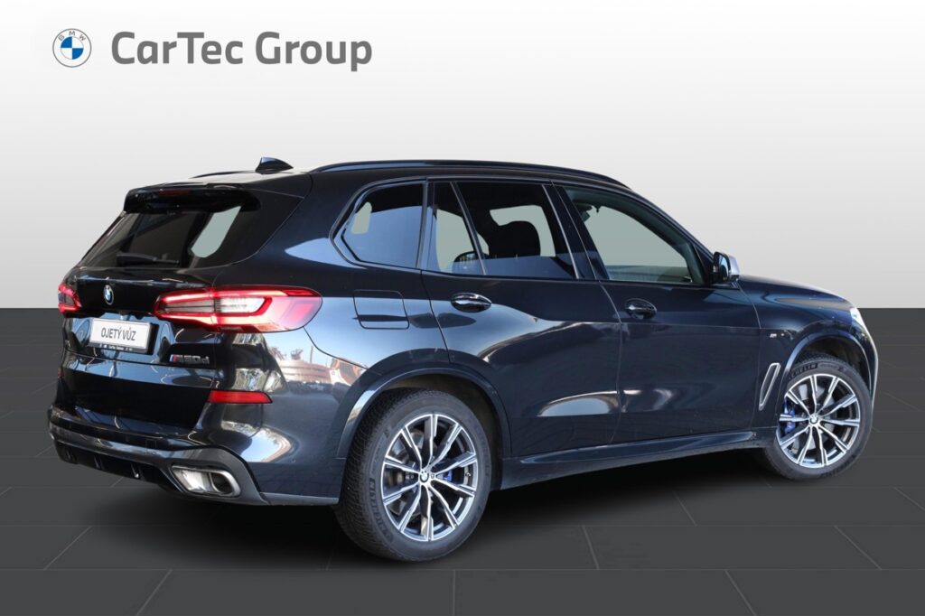 BMW X5 M50d