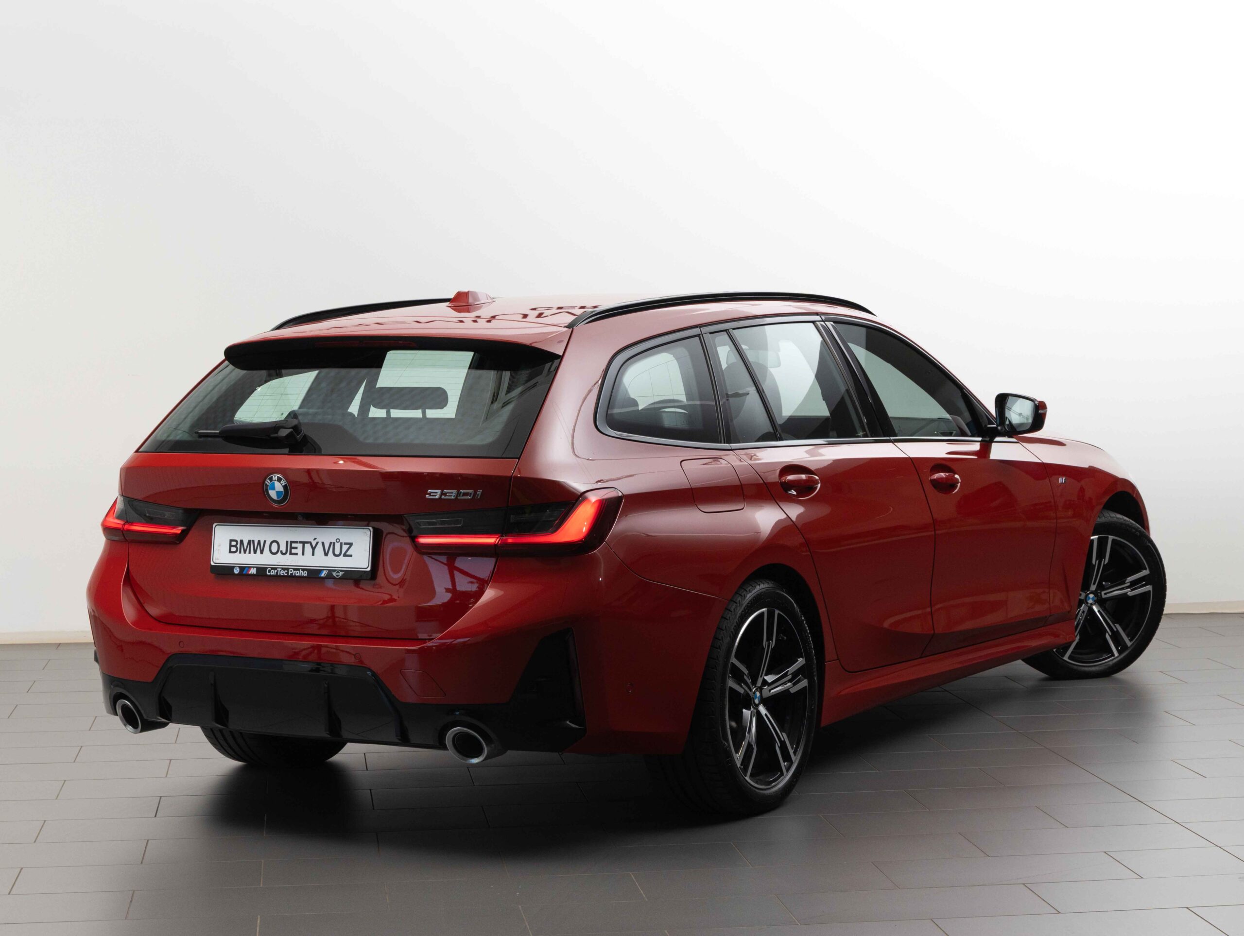 BMW 330i Touring