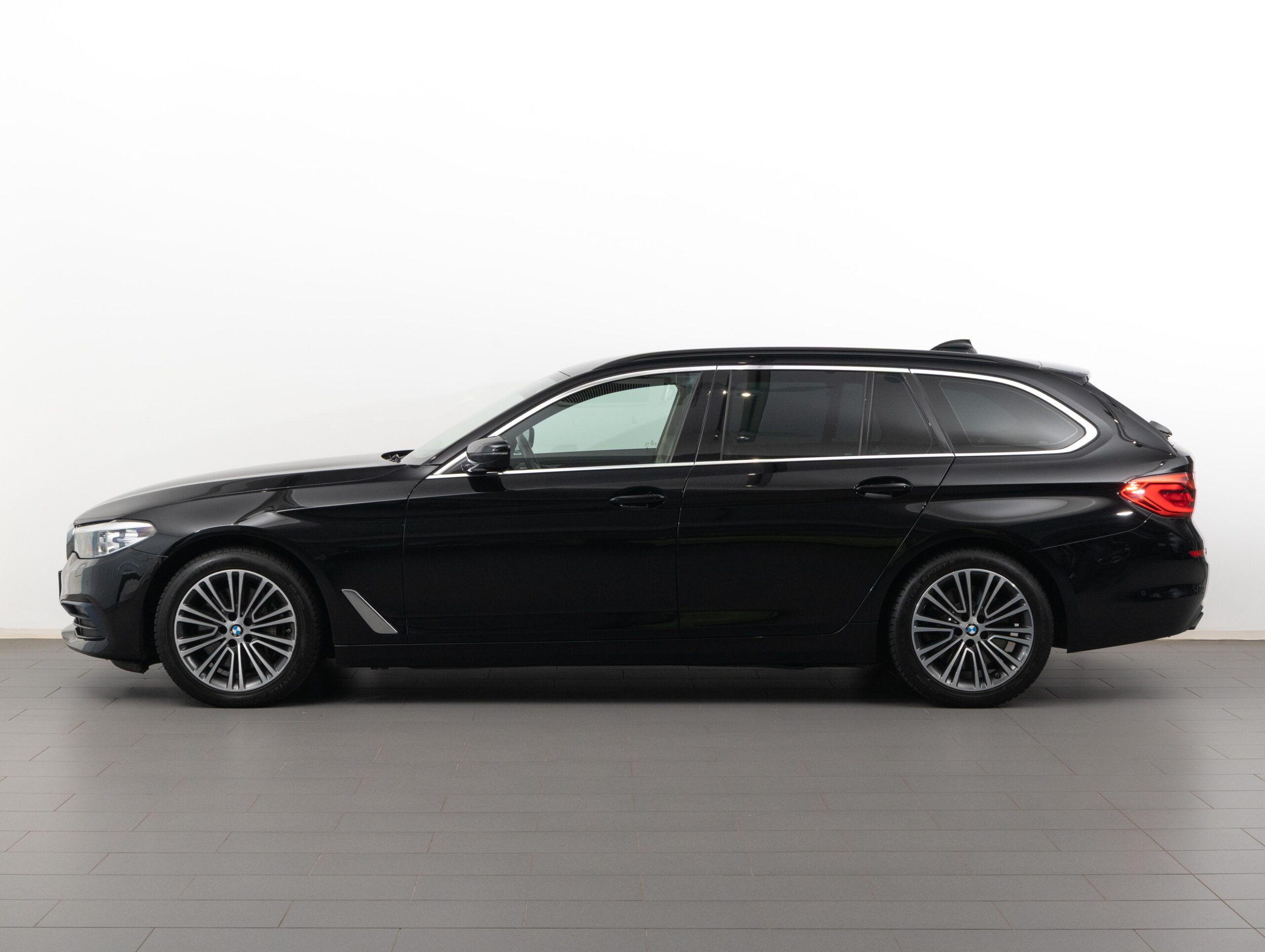 BMW 540i xDrive Touring