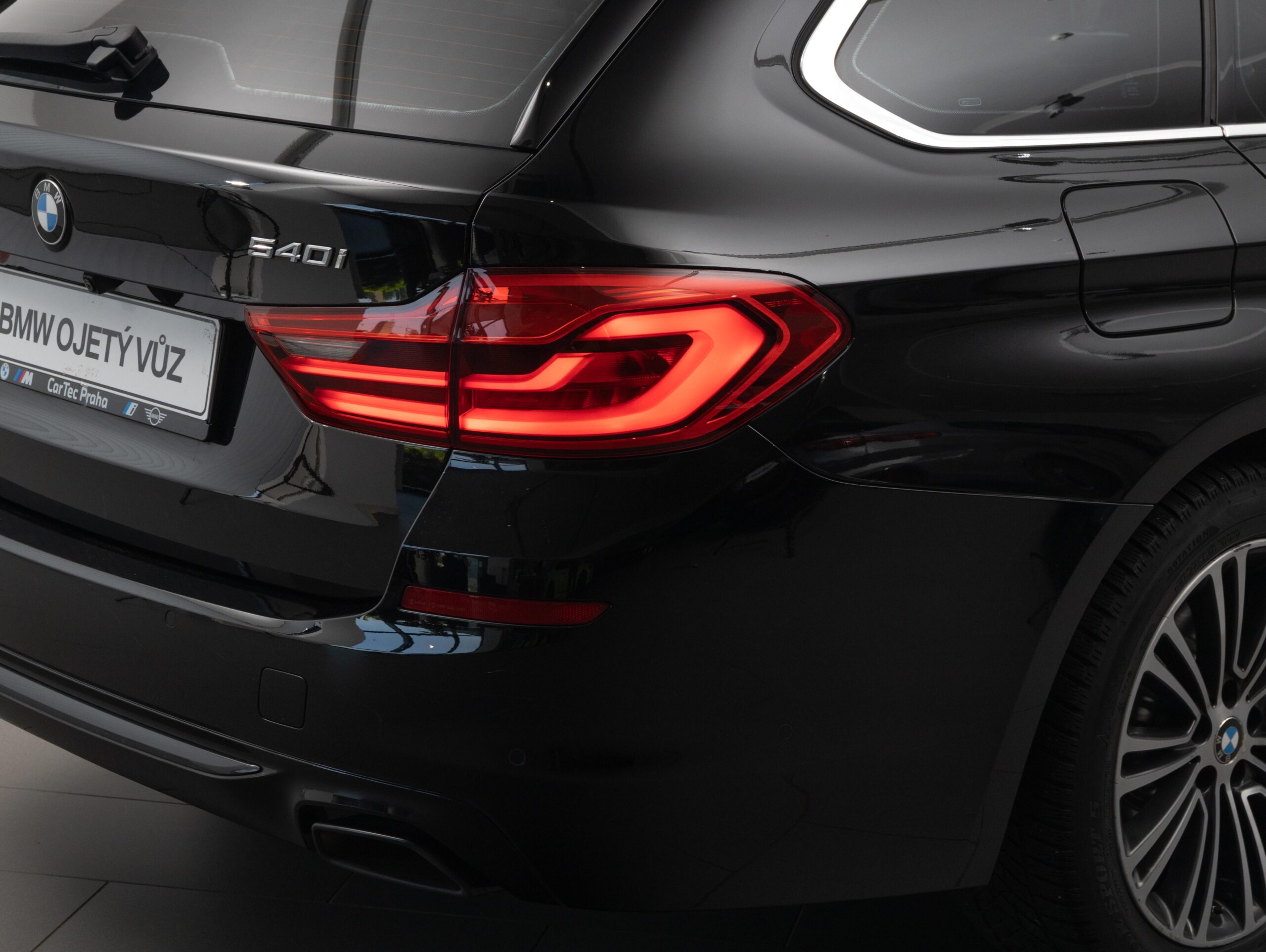 BMW 540i xDrive Touring