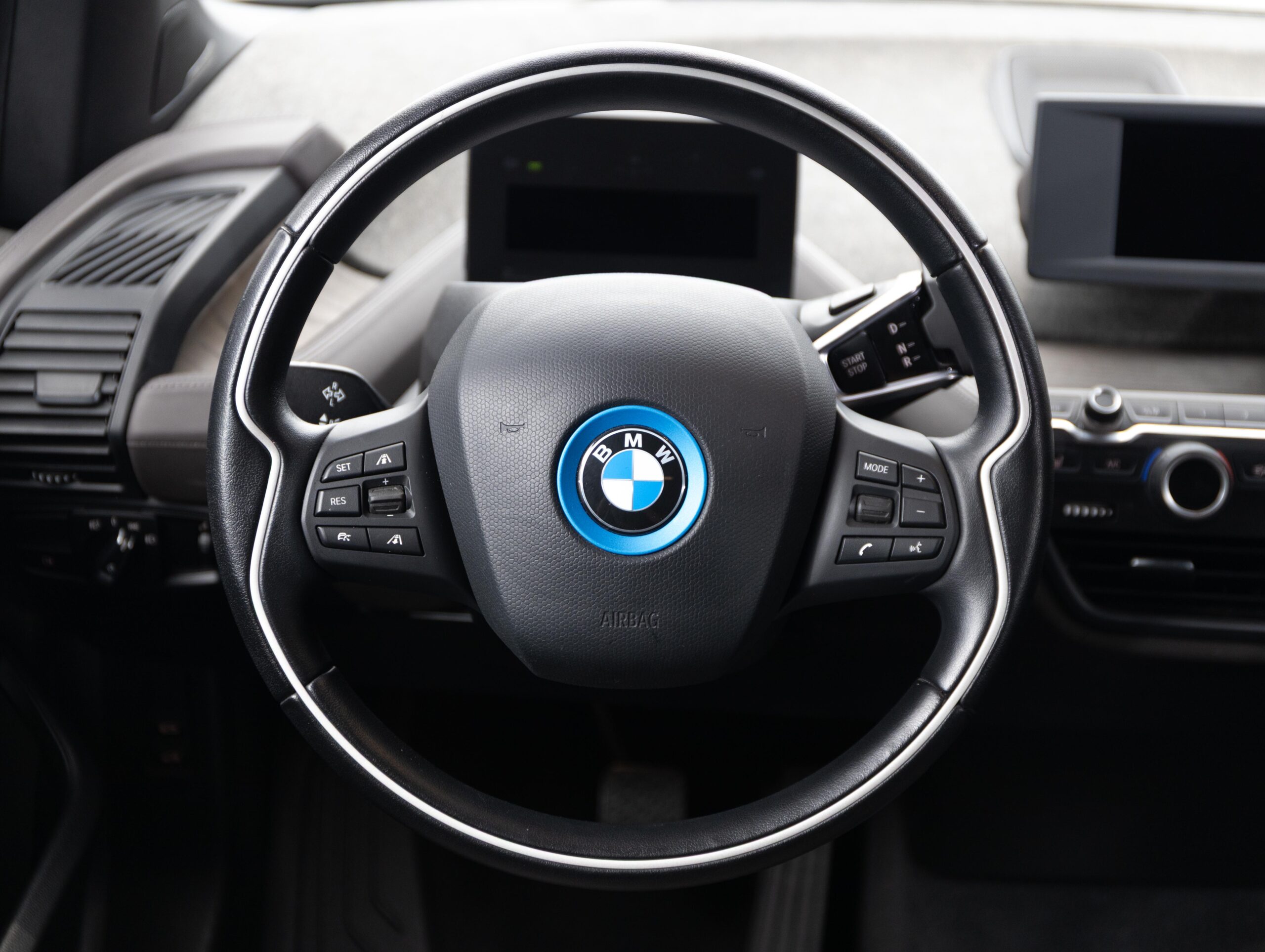 BMW i3s