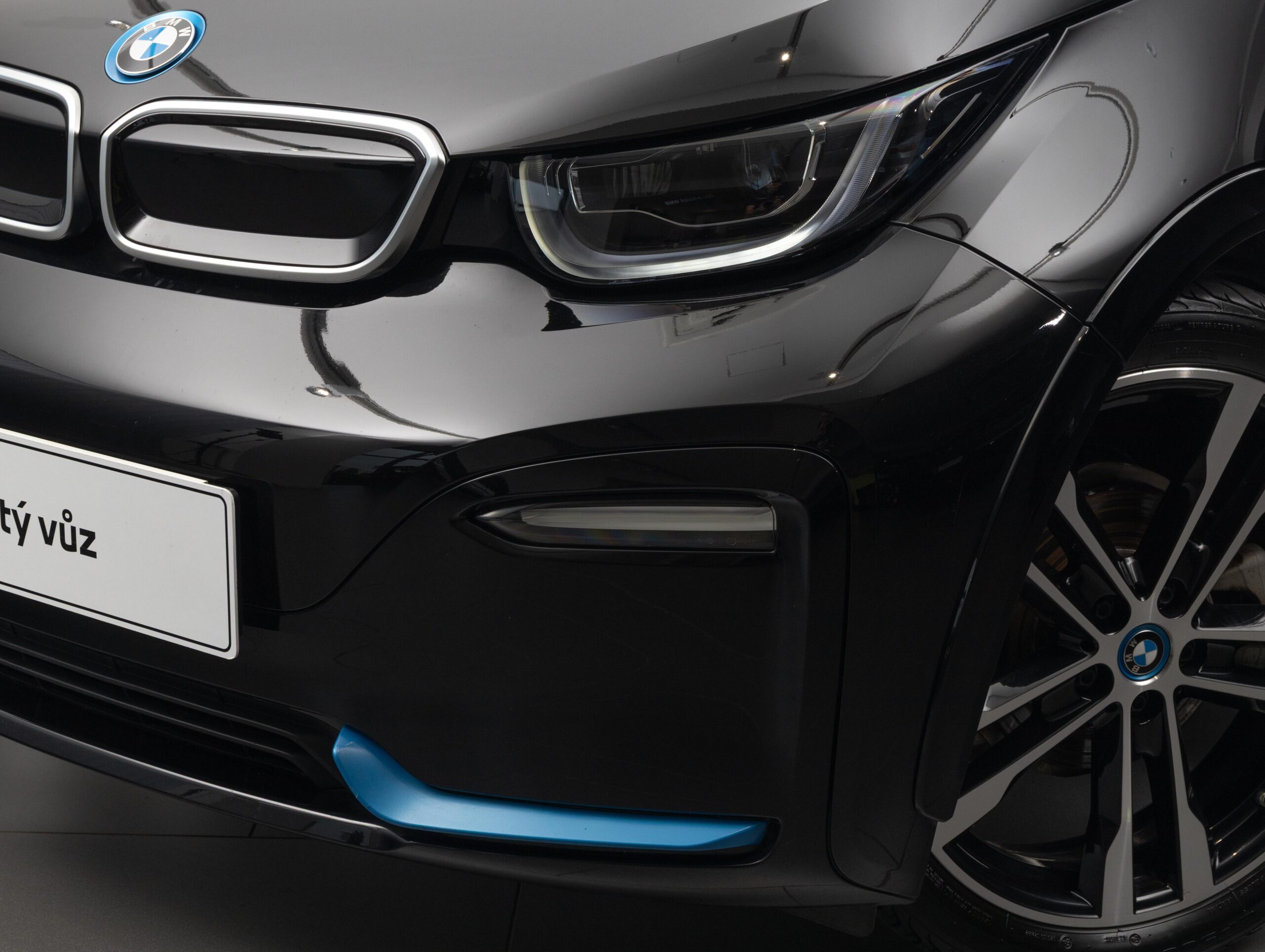 BMW i3s