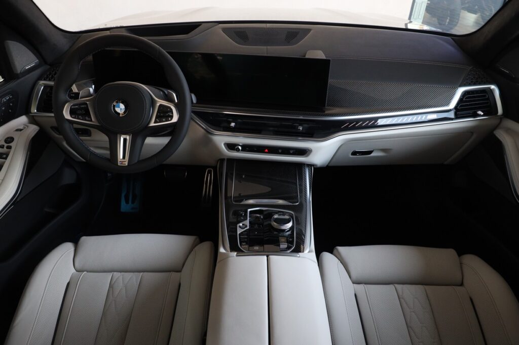 BMW X7 M60i xDrive