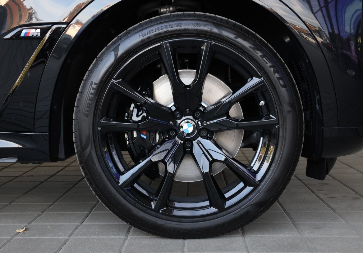 BMW X7 M60i xDrive