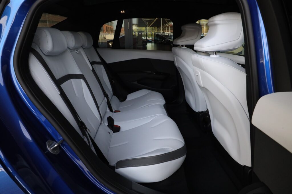 BMW i3 50 xDrive